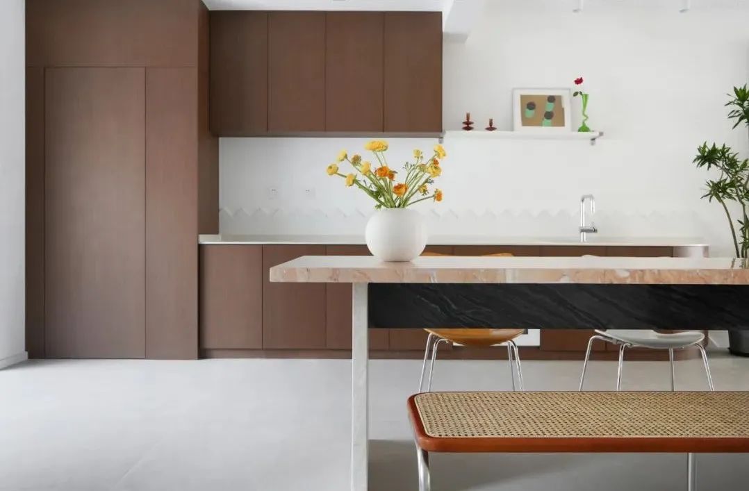 180㎡两居室诠释极简生活，开放式设计展现大宅气度-24