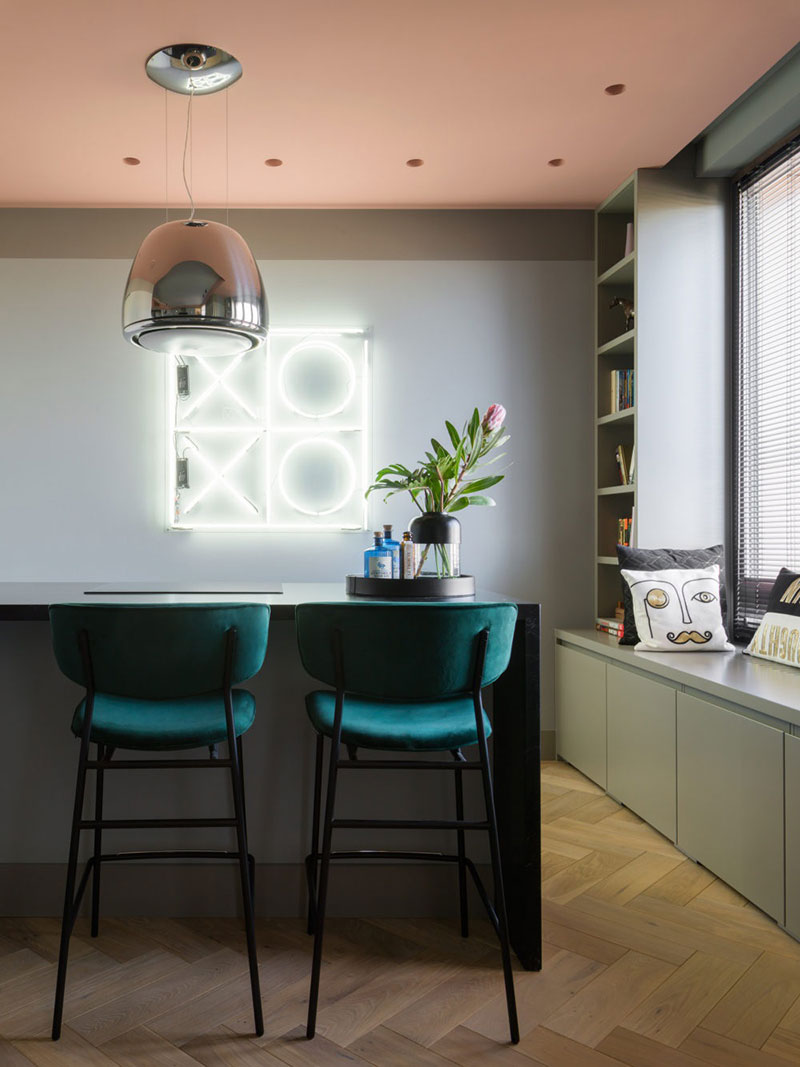 摩登莫斯科公寓的炫彩魅力-7