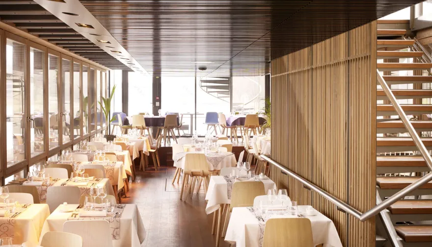 巴黎塞纳河畔漂浮餐厅丨法国巴黎丨Seine Design-10