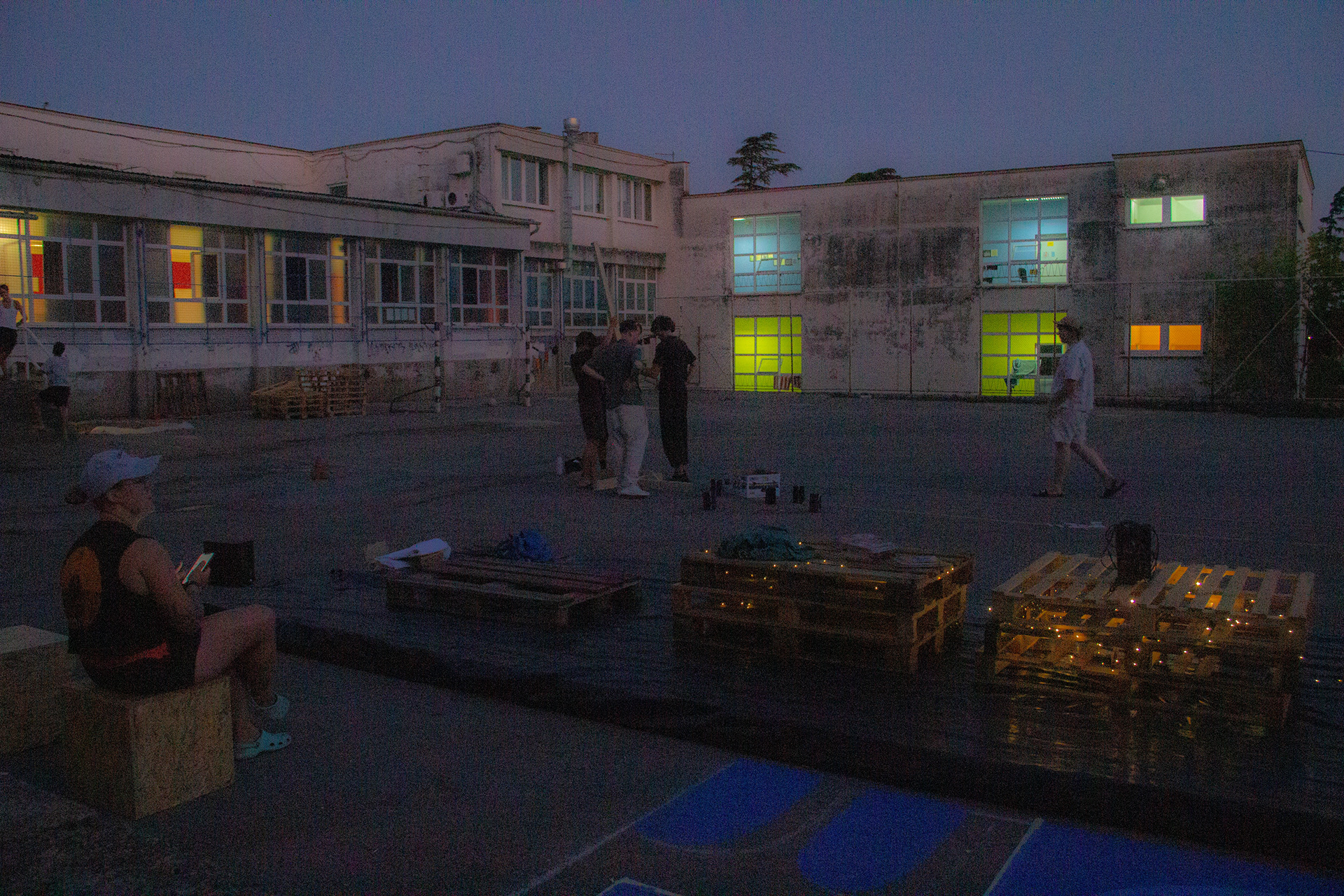 里耶卡25号警笛汤（注：由于SIREN SOUP不太明确确切含义，警笛汤可能不太符合实际情况，这里是按字面进行翻译，若有更多背景信息可使翻译更准确） 丨Mo Abdelbary等11人组成的SSS Crew-103