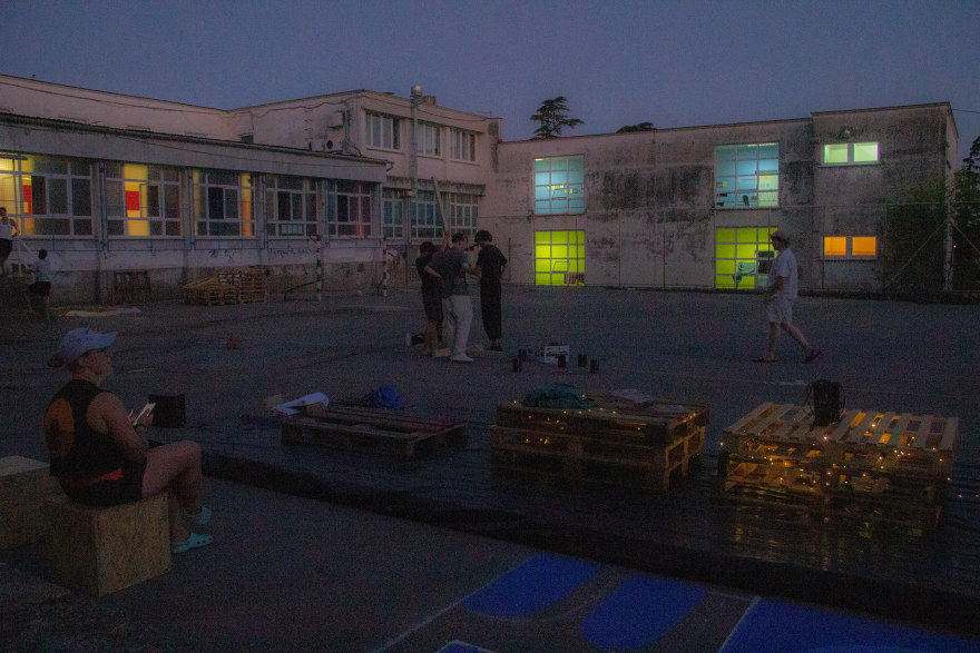 里耶卡25号警笛汤(注:由于SIREN SOUP不太明确确切含义,警笛汤可能不太符合实际情况,这里是按字面进行翻译,若有更多背景信息可使翻译更准确) 丨Mo Abdelbary等11人组成的SSS Crew-103