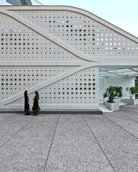 Ismaili Jamatkhana & Community Centre / NUDES