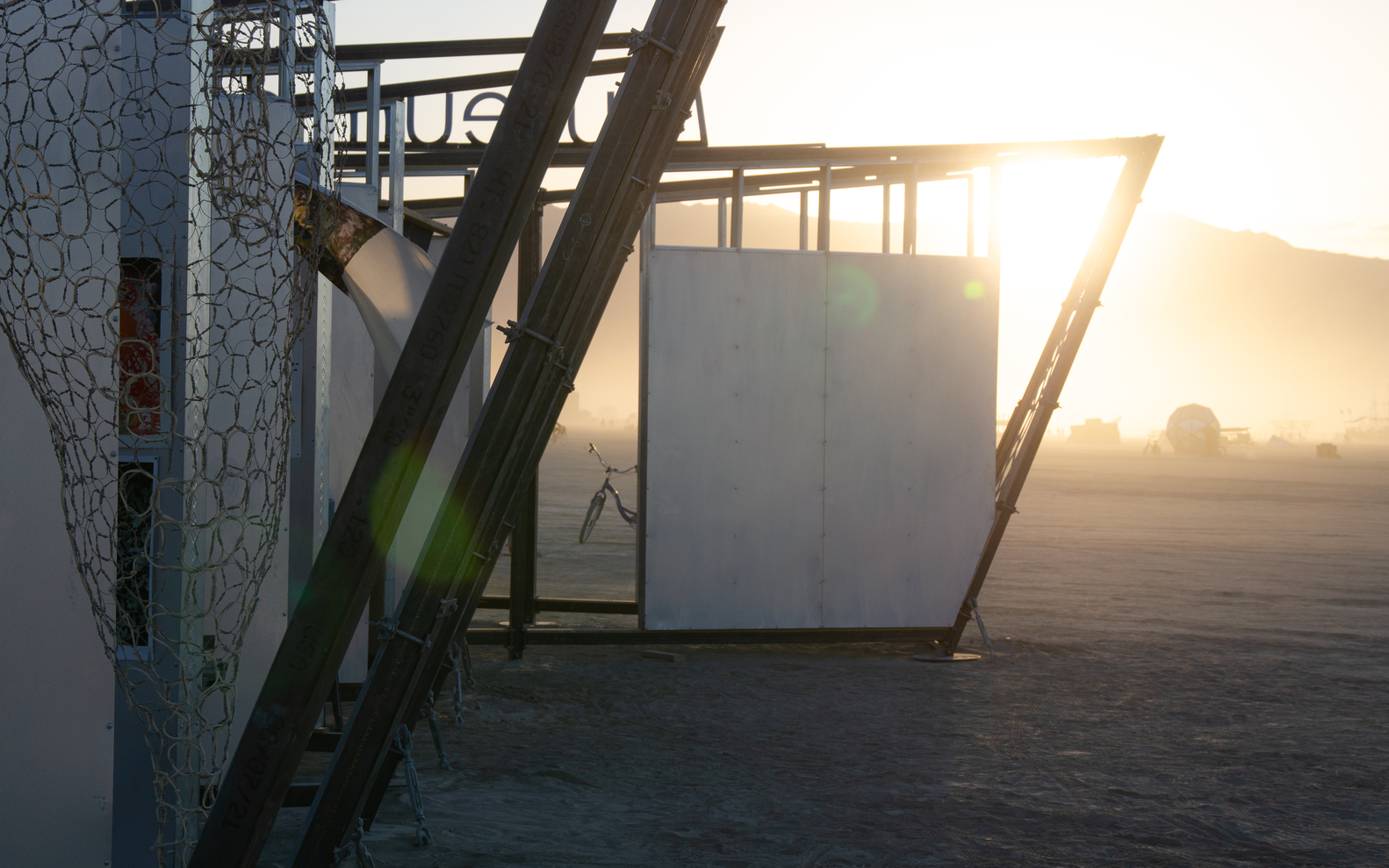 “无观众”博物馆丨美国丨J Absinthia Vermut,John Marx-28