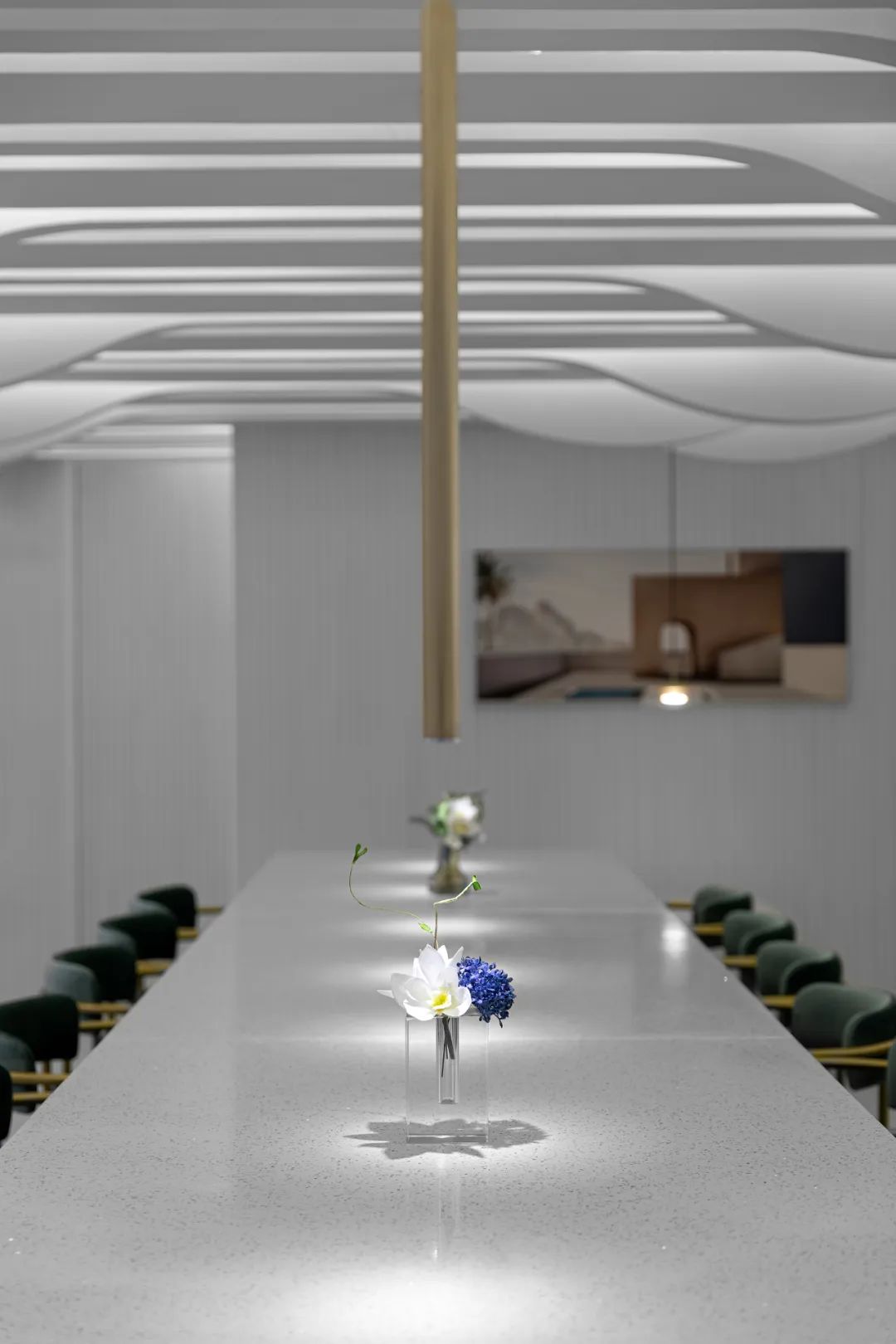 杭州恋燕紫涵“鸟巢”概念店，极简趣味与空间美学结合-44