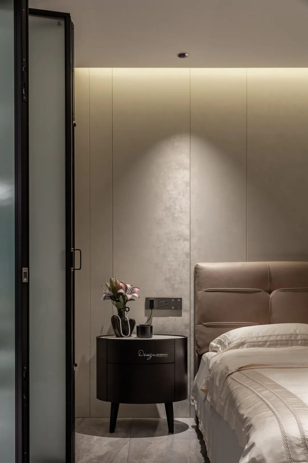 现代时尚的 280㎡小院私宅丨罗太翔,于倩-79