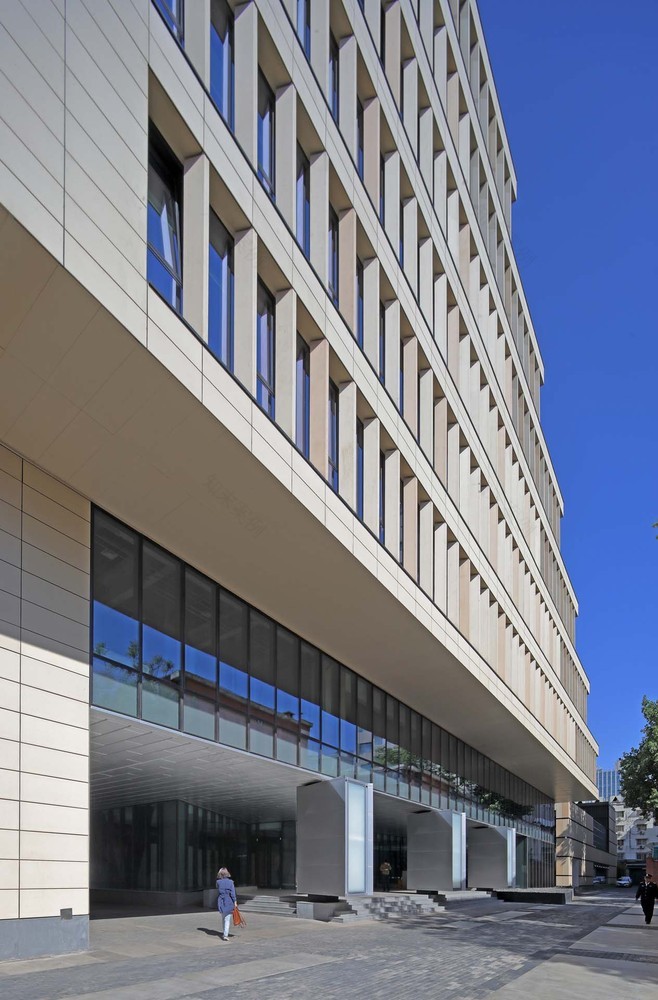 城市更新中的多功能办公空间——CADG 创新科研示范中心-68