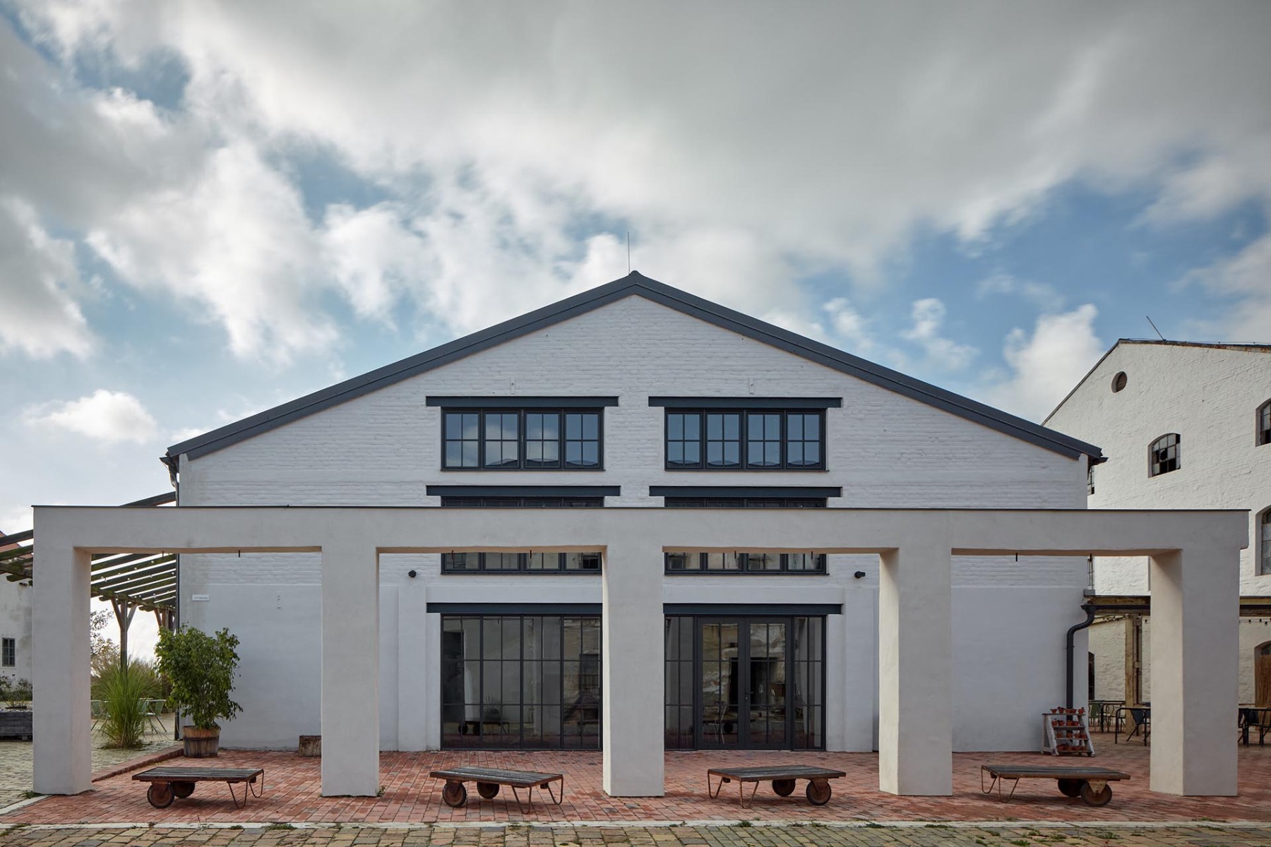 捷克某陶瓷厂改造酒店项目-31