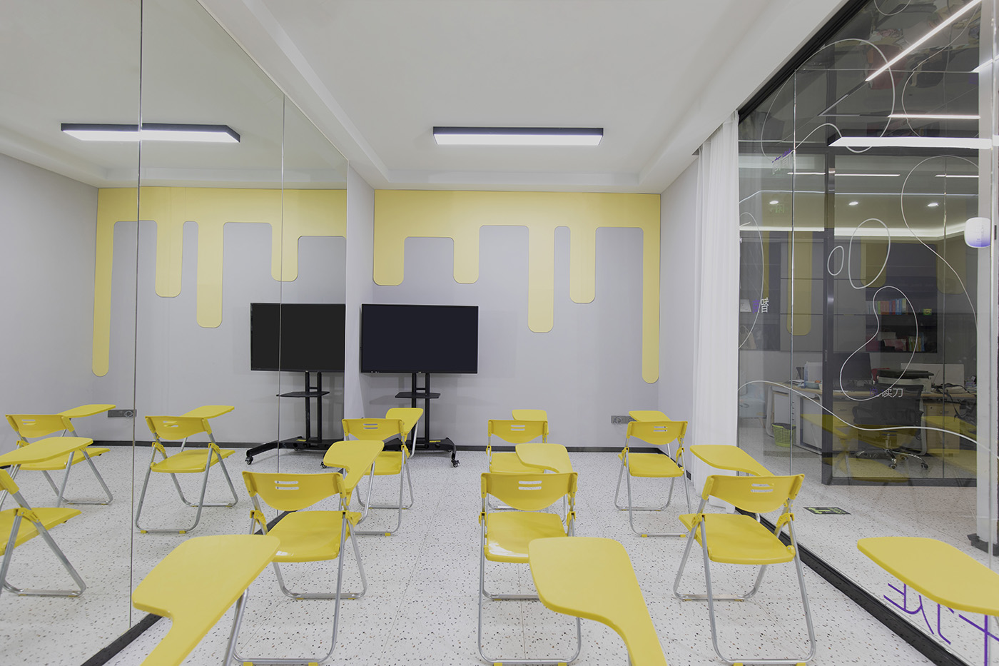 殷丹语言艺术品牌形象创建及视觉空间落地丨中国东莞-95