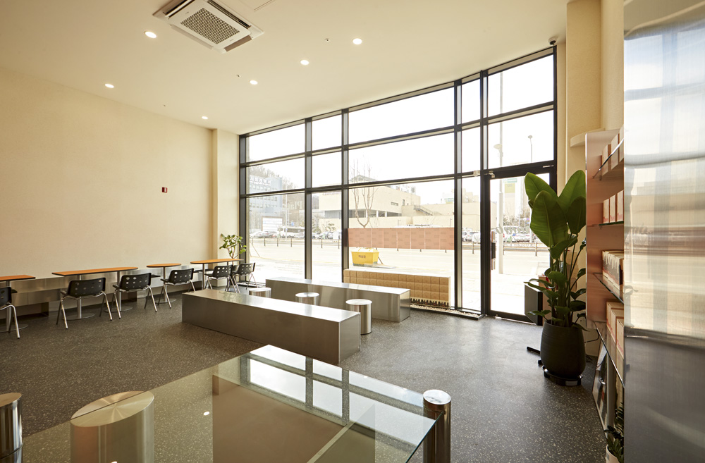 亮黄色糖果屋 | 28 平米小空间的无限可能-7