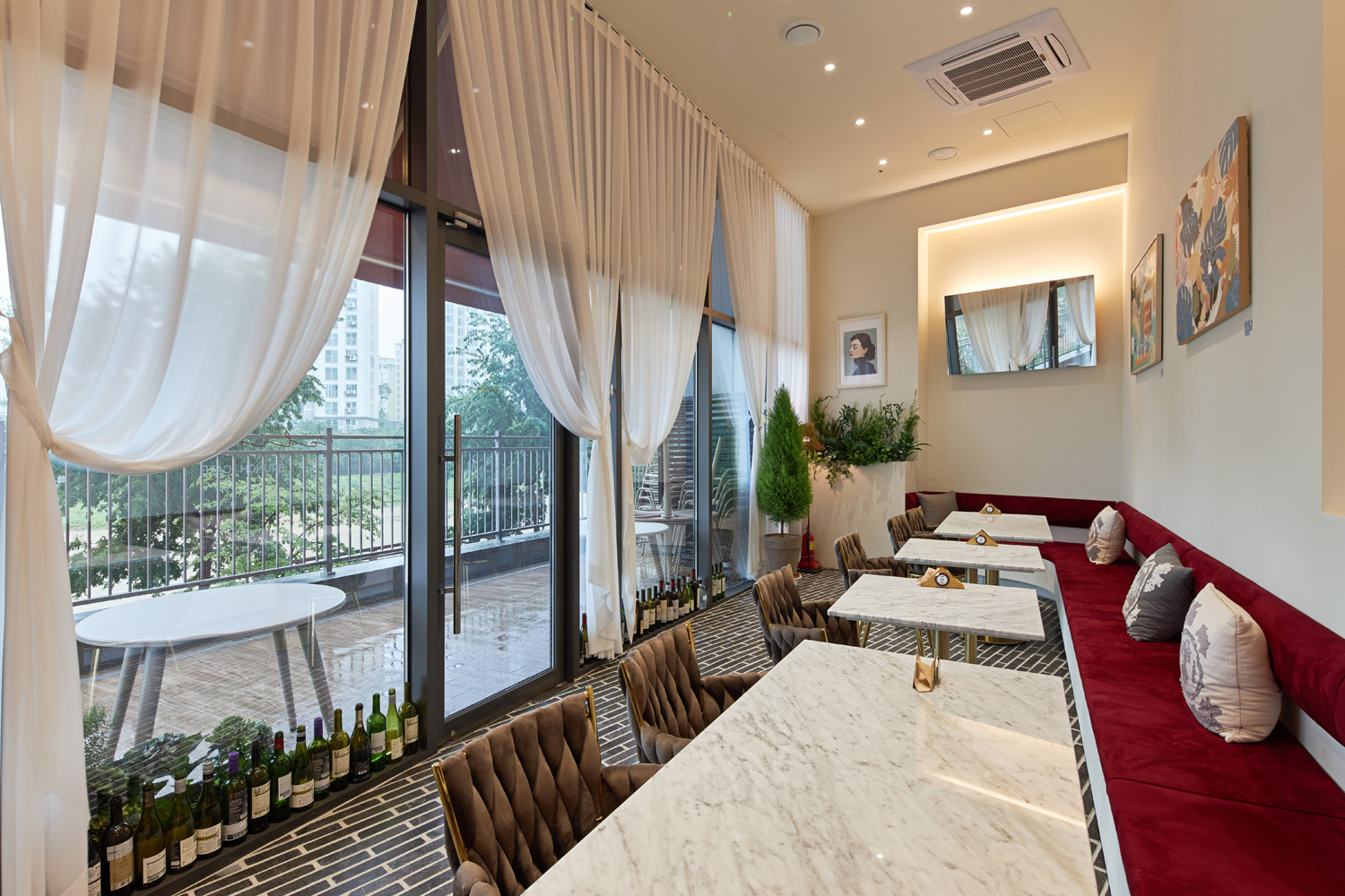 曲径通幽 | 55 平米餐厅的曲线魅力-12