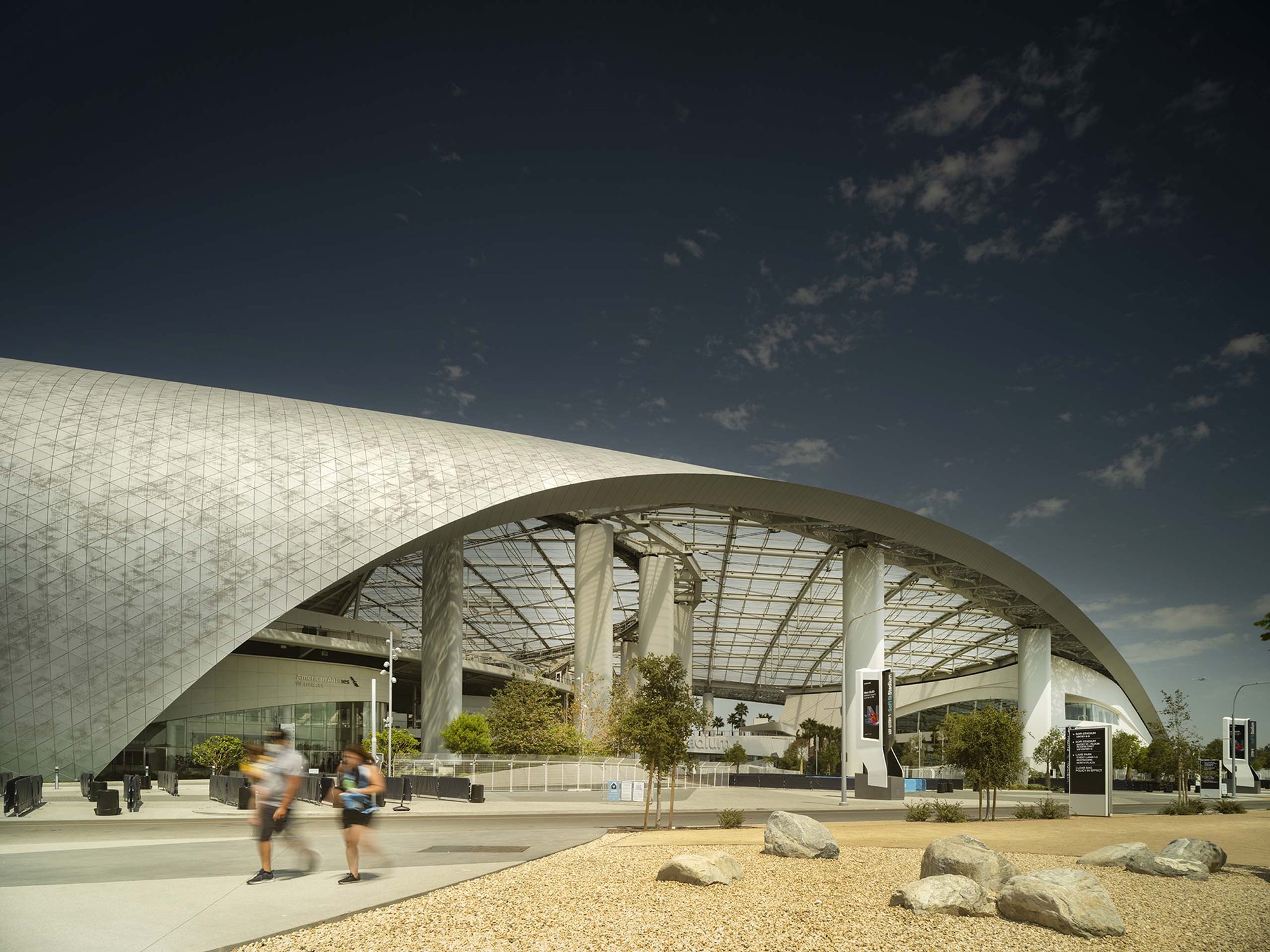 索菲体育场丨美国丨HKS-7