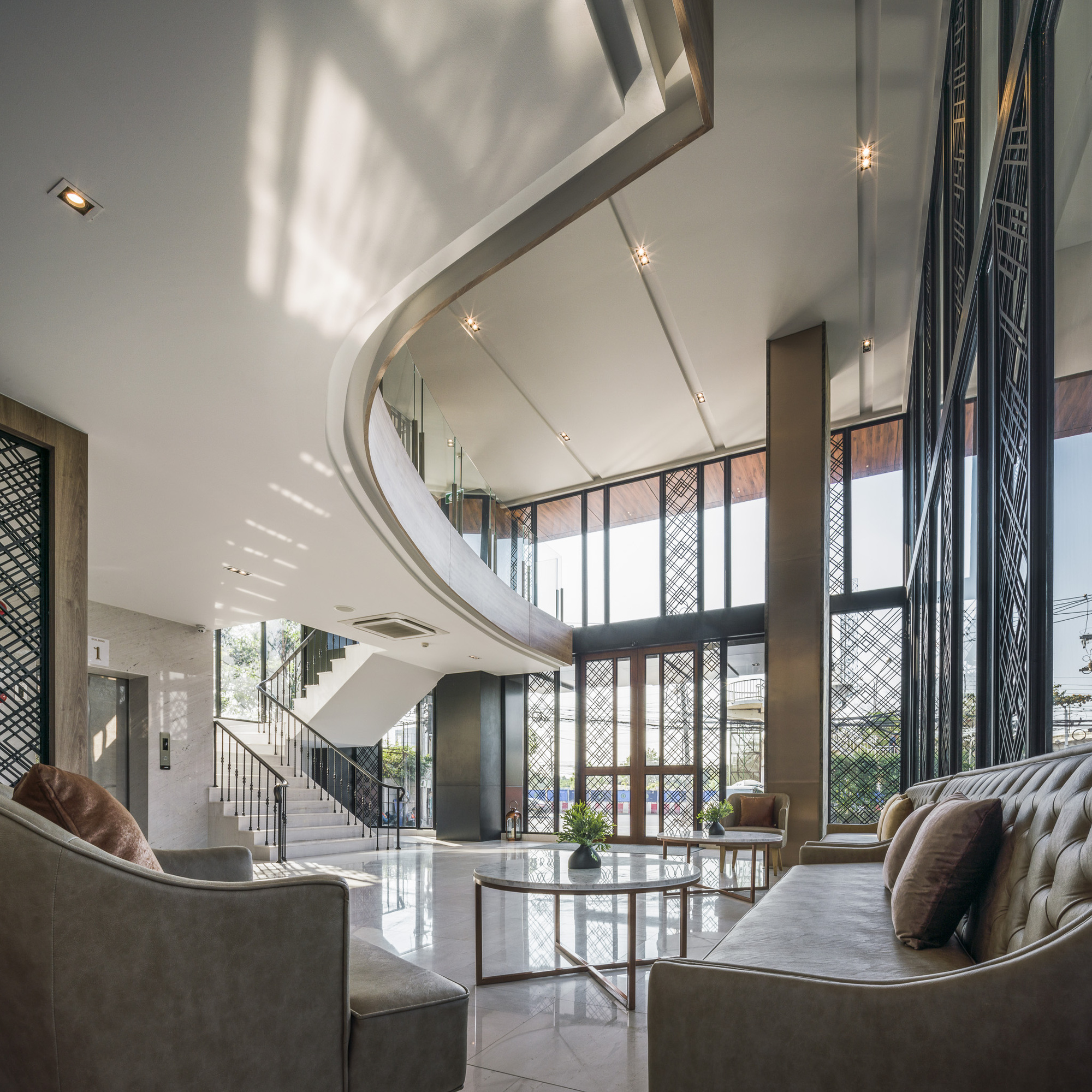 Srinakarin Hotel / Archimontage Design Fields Sophisticated-32