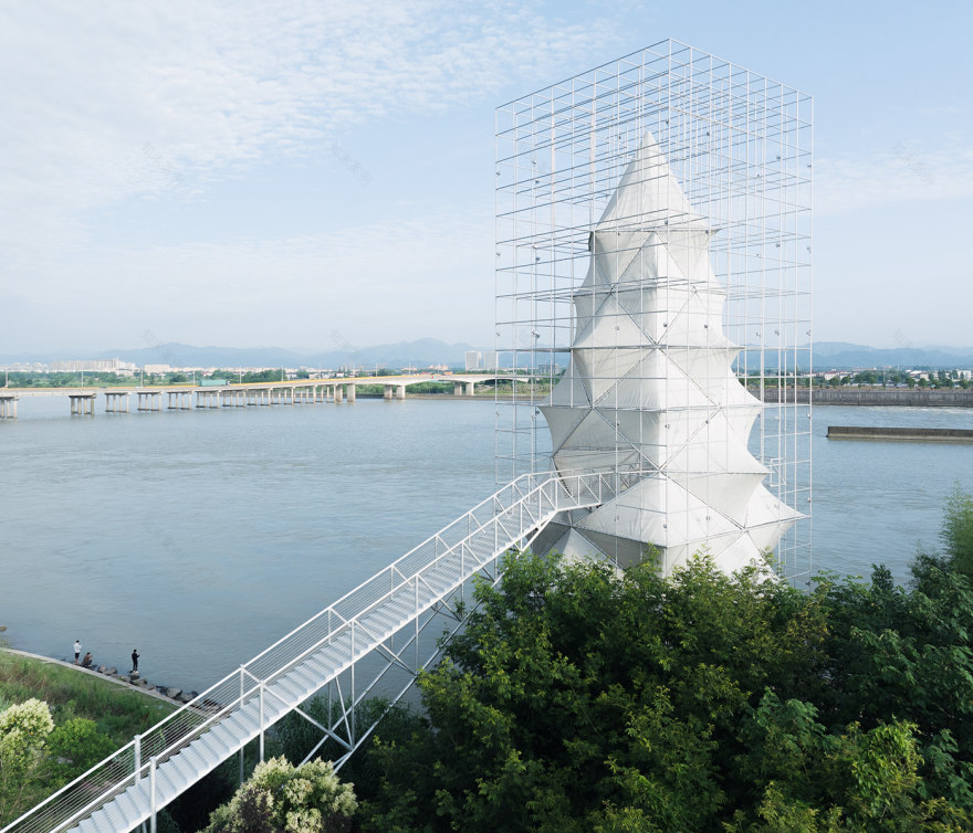 人造树 · 吕晓斌-2