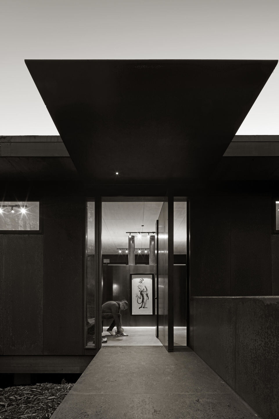 森林中的悬浮之家——Olson Kundig 设计-28