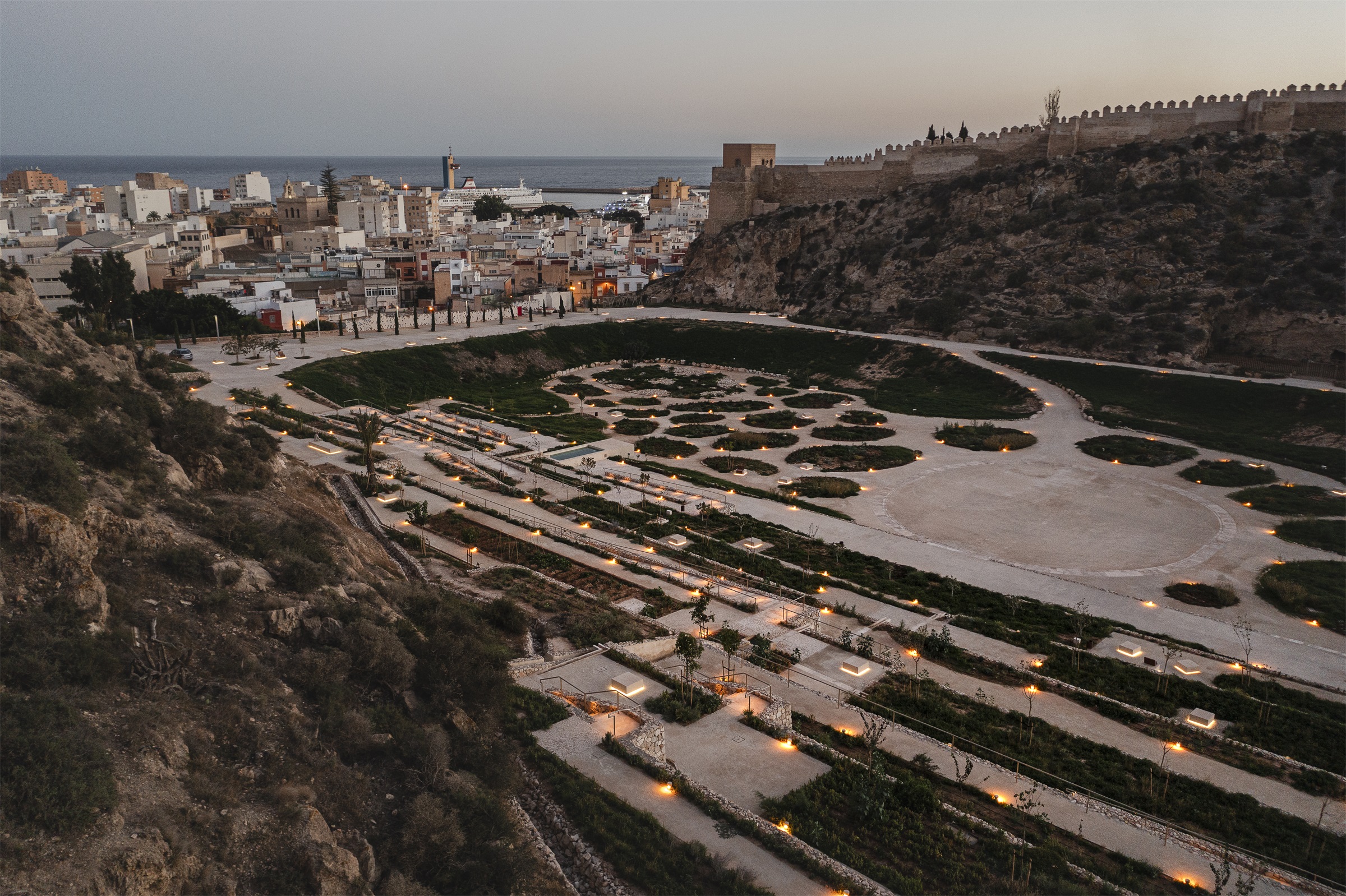 拉霍亚公园丨西班牙阿尔梅里亚丨KAUH ARQUITECTURA Y PAISAJISMO-13