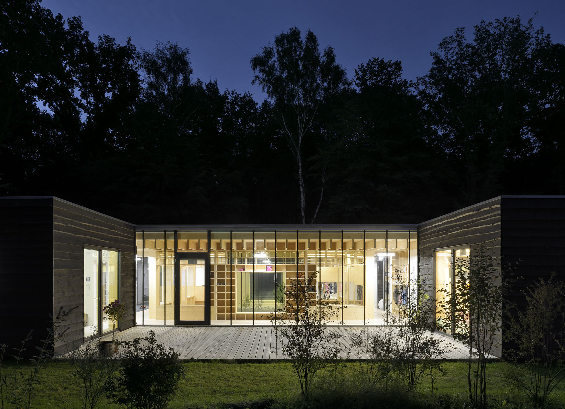 汉堡幼儿园融入自然,室内外共生长-9