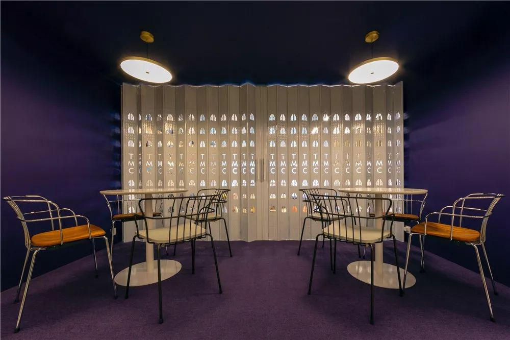 达明·纸间画廊 | 剧场式办公空间,展现品牌活力-37