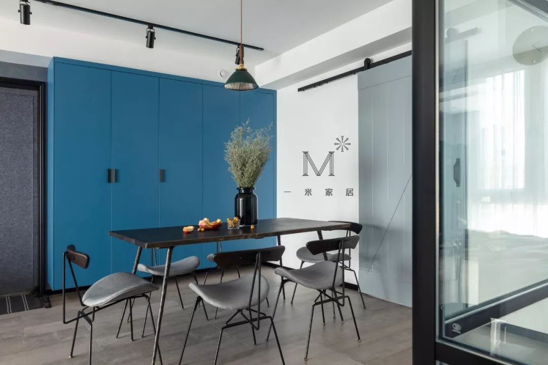 125㎡现代 Loft 风家居，实现情绪自由的空间美学-35