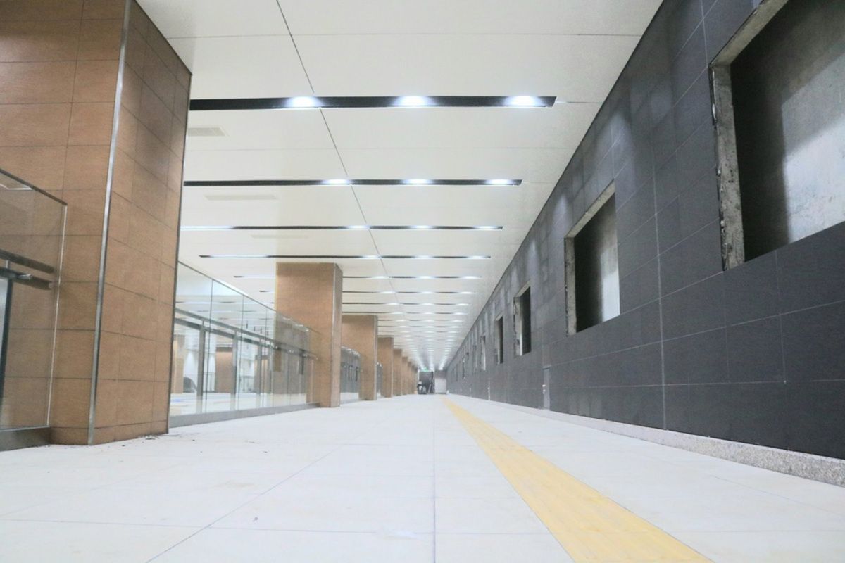 "城市歌剧院"地铁站设计独特,现代与传统元素完美融合-11