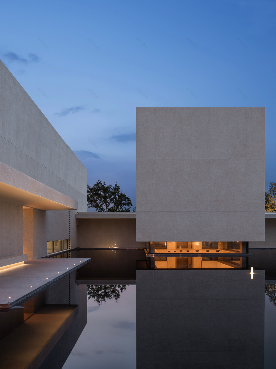 梓有集·安那度酒店丨中国咸宁丨上海黑泡泡建筑装饰设计工程有限公司-23