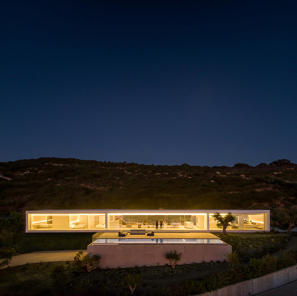 空中之屋 · 嵌入山体的宁静海景住宅丨Fran Silvestre Arquitectos-116