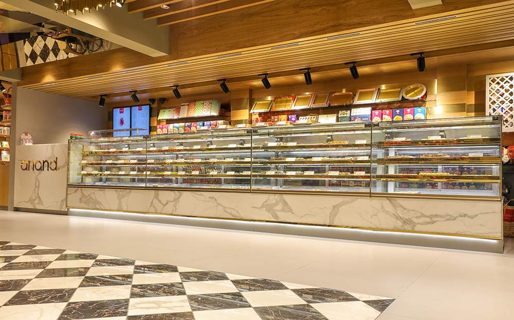 印度宫殿风格甜品店,传统奢华与现代简约的完美结合-19