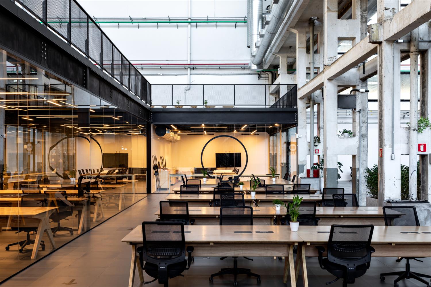 巴西 State Coworking · 灵活办公空间的设计典范-6