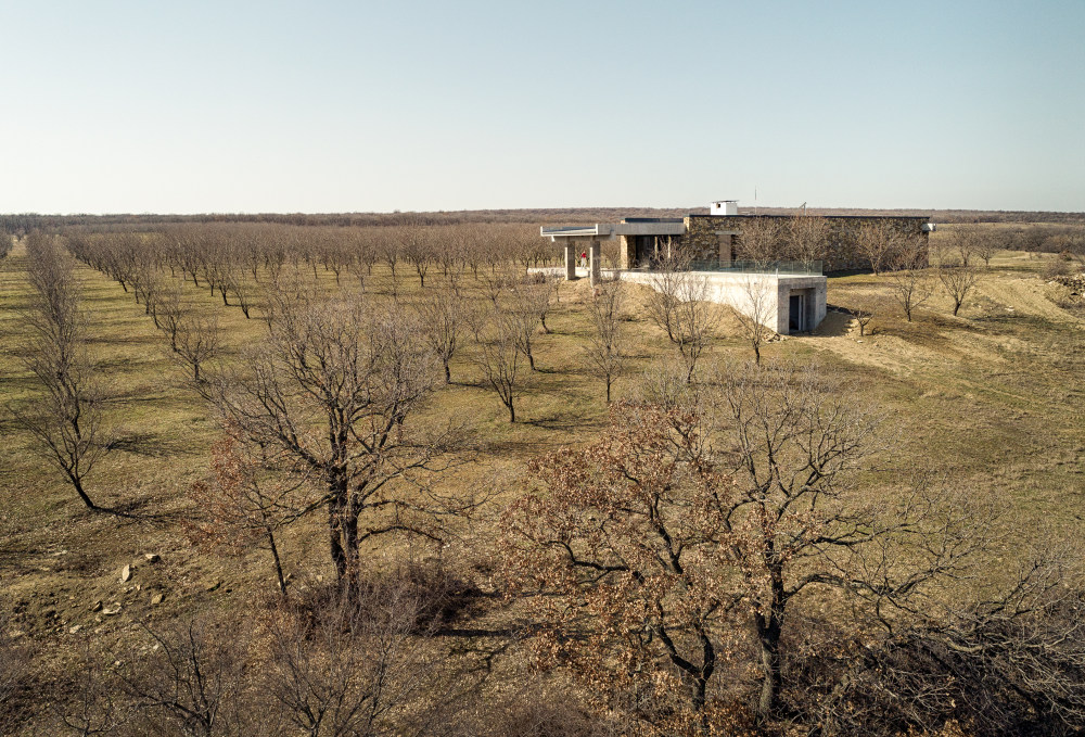 保加利亚果园石屋丨Rado Iliev-17