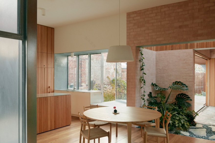 Arcadia Residence · 乡村回忆融入城市别墅设计丨澳大利亚丨ArchitectureArchitecture-26