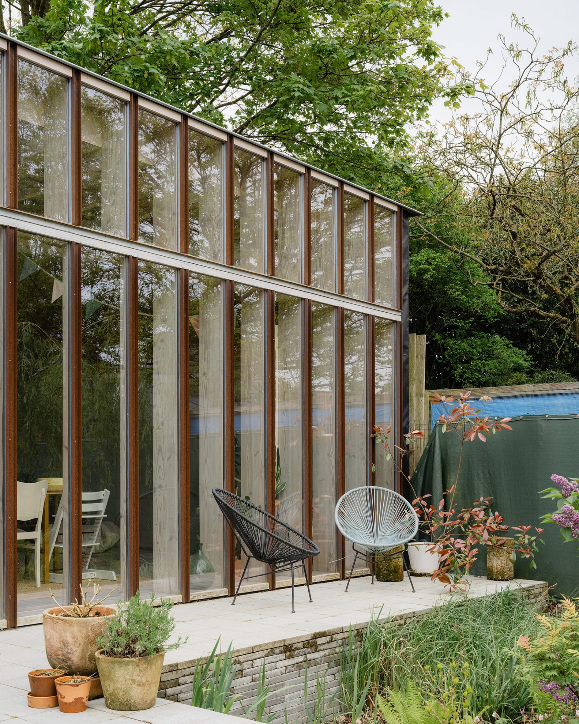 Atelier Janda Vanderghote creates "serene" garden studio in Ghent-4