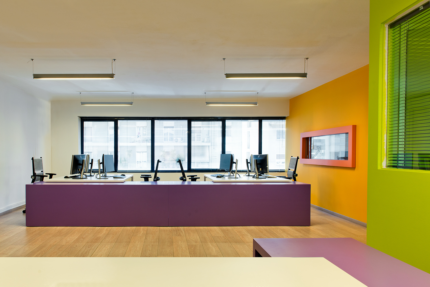 Softomotive 软件公司办公室翻新-15