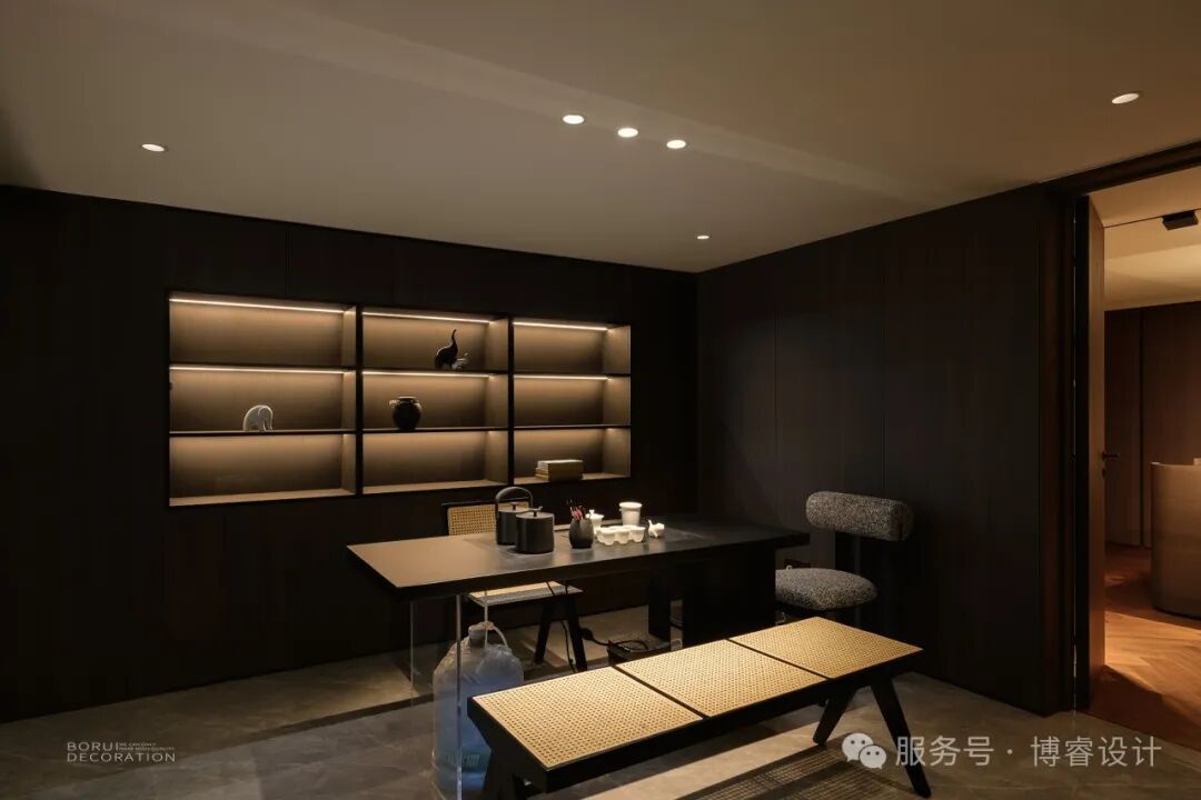 当90后霸总的脑洞照进现实｜解密700㎡顶豪的「暗黑系美学」-56