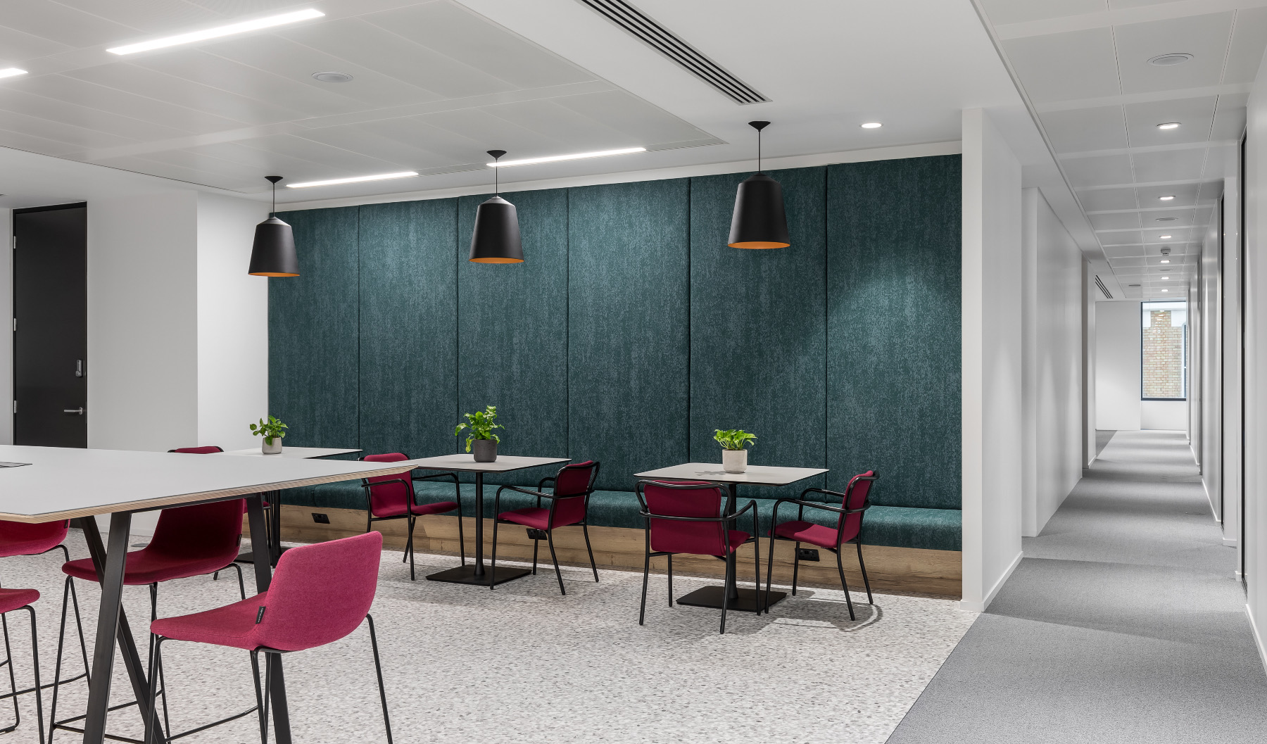 A Look Inside Wilson Wright’s New London Office - Officelovin'-9
