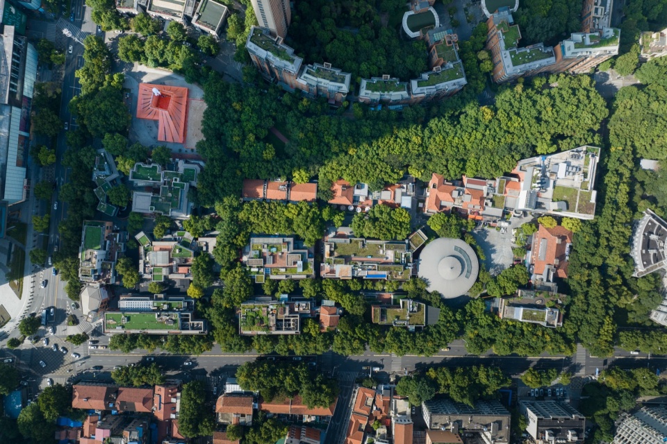 武汉天地“DIVE IN SUMMER 潮涌派对”丨中国武汉丨UAO 瑞拓设计-10