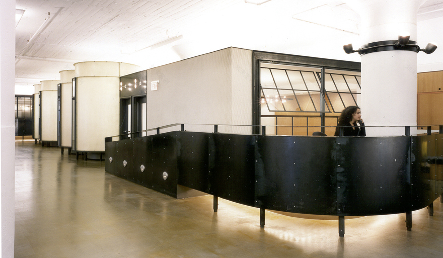 Concrete Media | 工业风总部设计-6