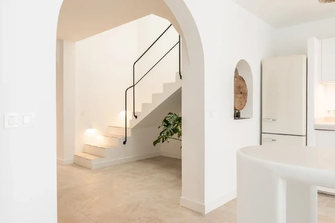 极简奶油风,宁静的理想家丨Anne Guinault-14