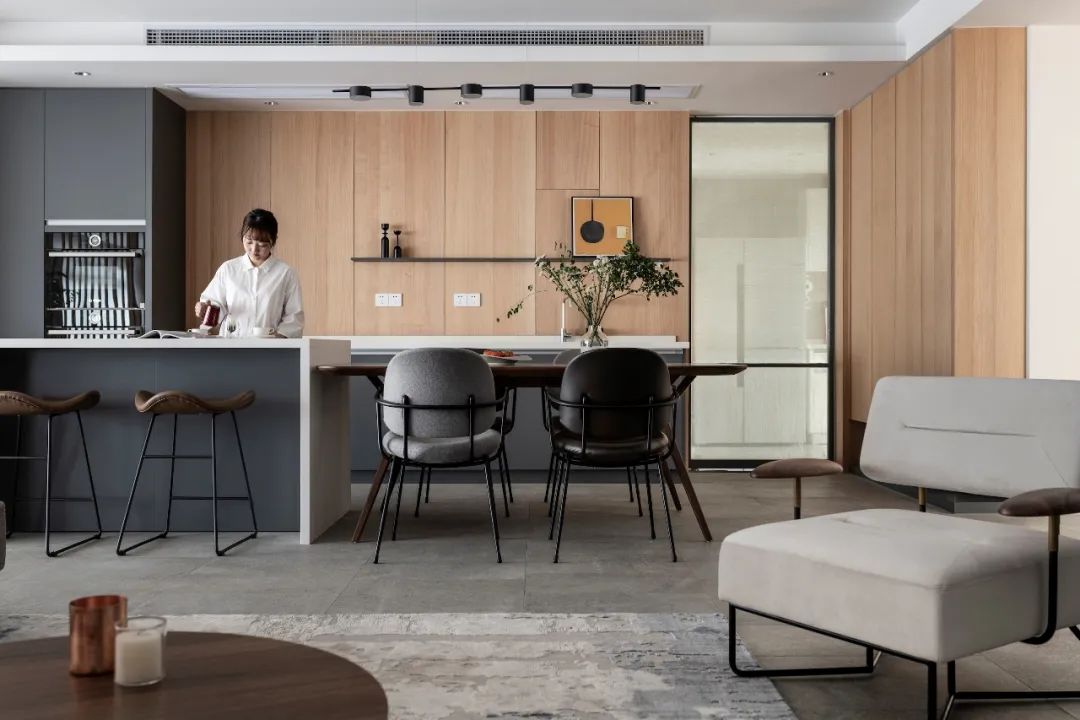 《徐徐》 | 原木色与灰色搭配，打造高级感居家空间-0