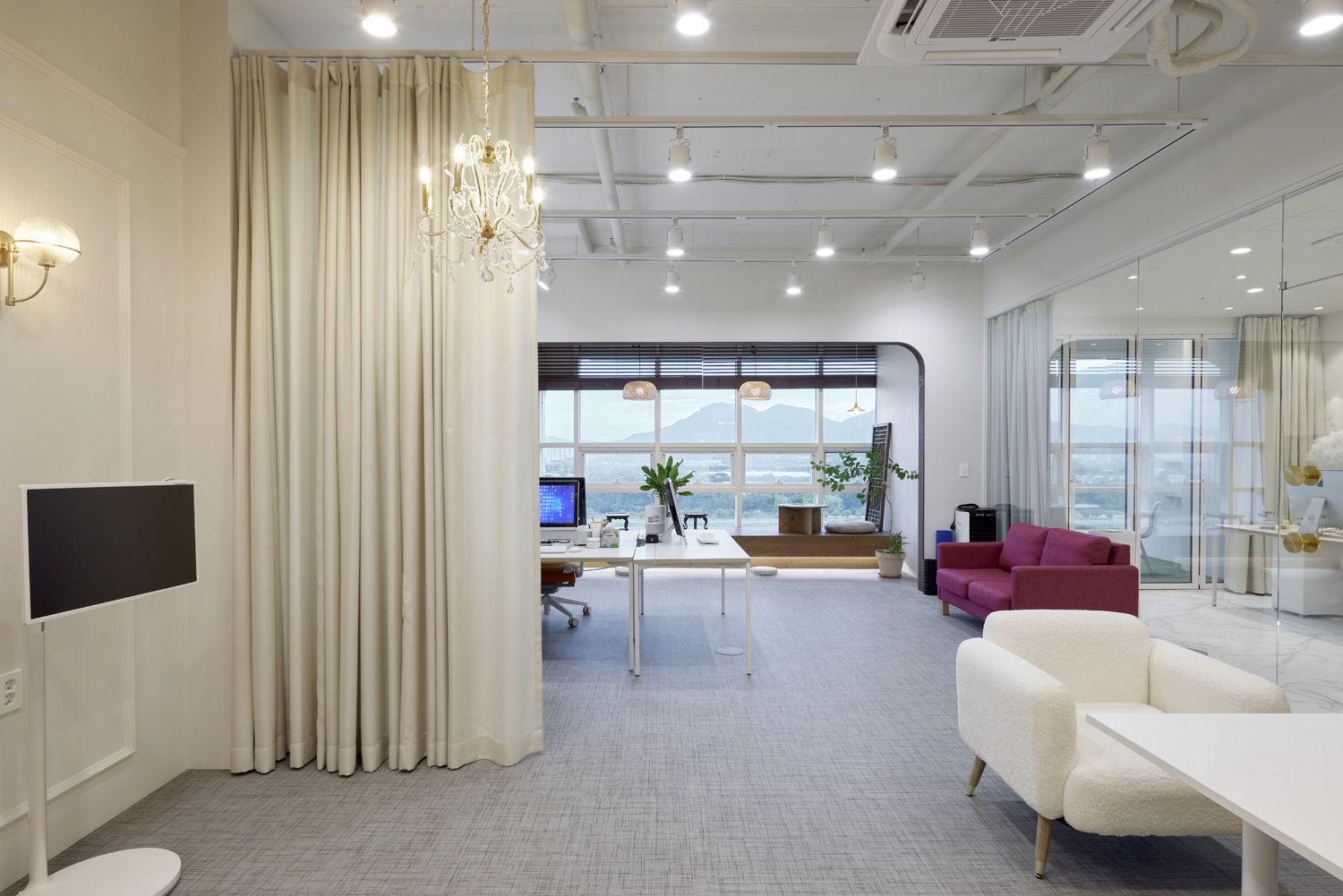 白色时尚，37 平米知识产业中心-17