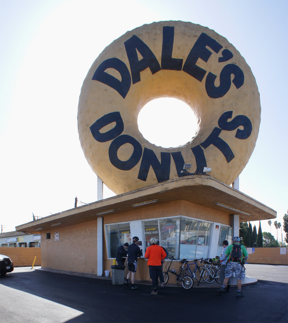 洛杉矶巨型甜甜圈自行车之旅相关店铺建筑丨美国洛杉矶丨Henry Goodwin,Richard Bradshaw等-12