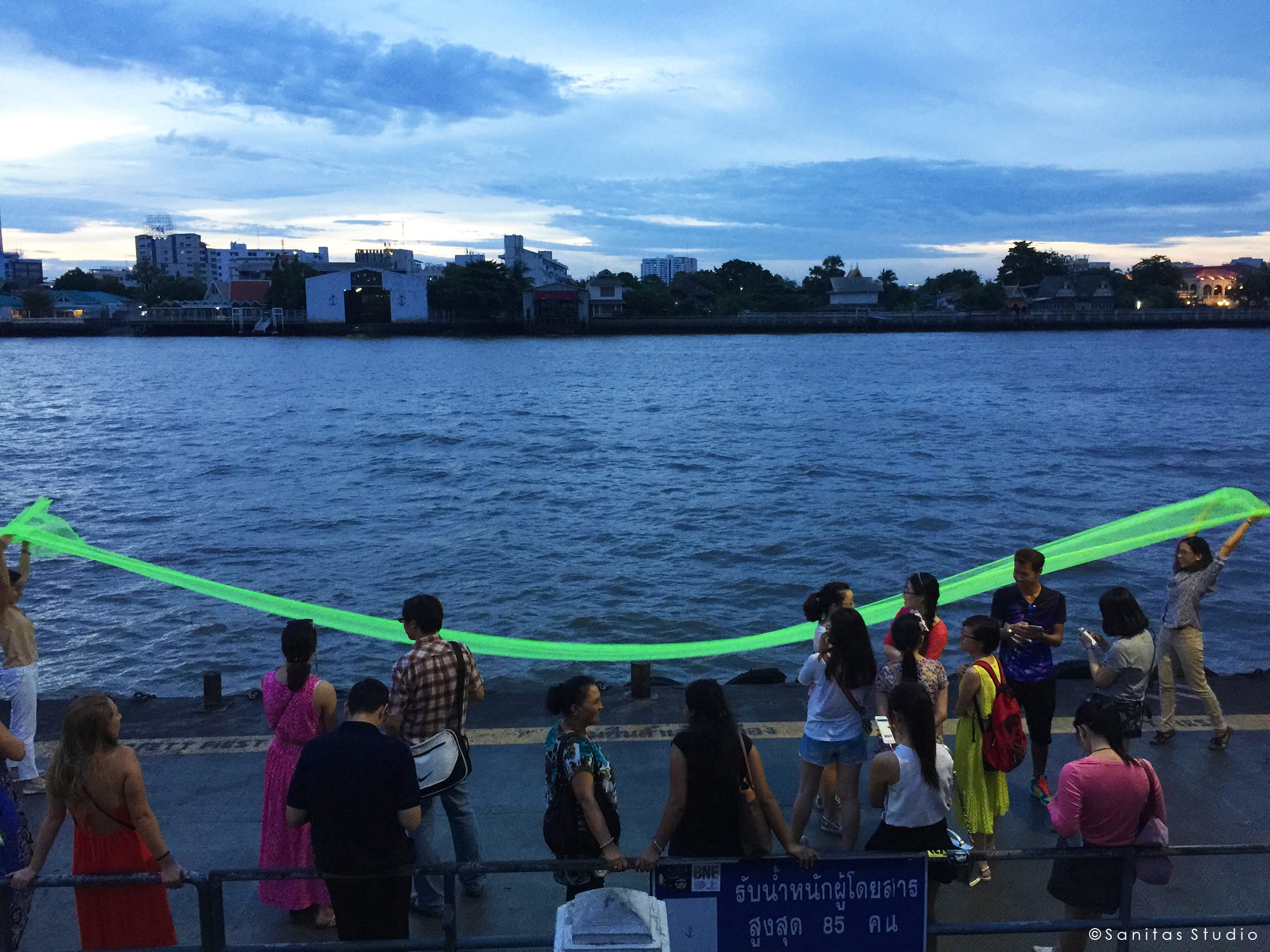 泰国湄南河艺术设施(River Ordination)-9