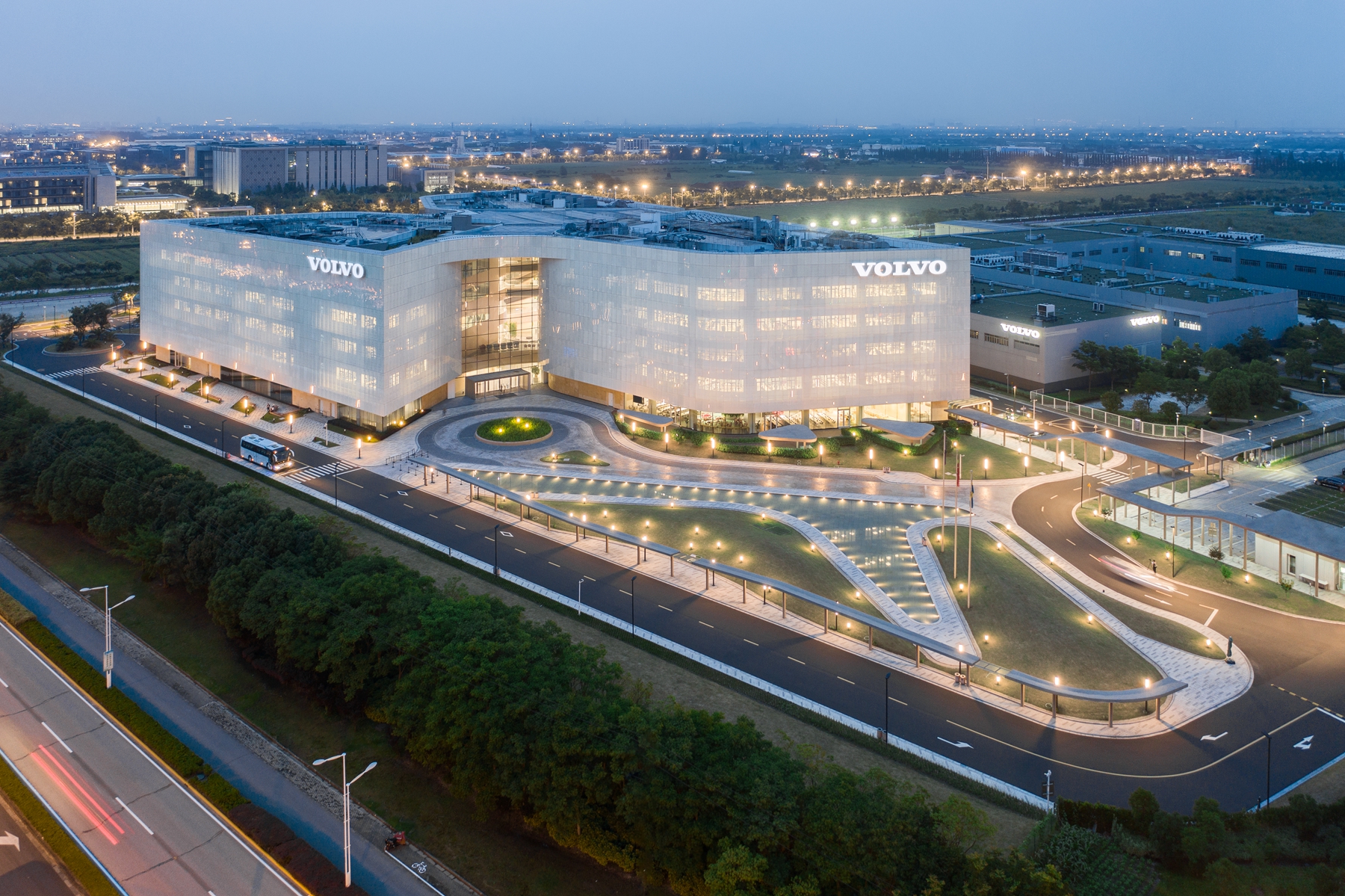 同济院作品：沃尔沃汽车亚太区总部，干练又柔和-19