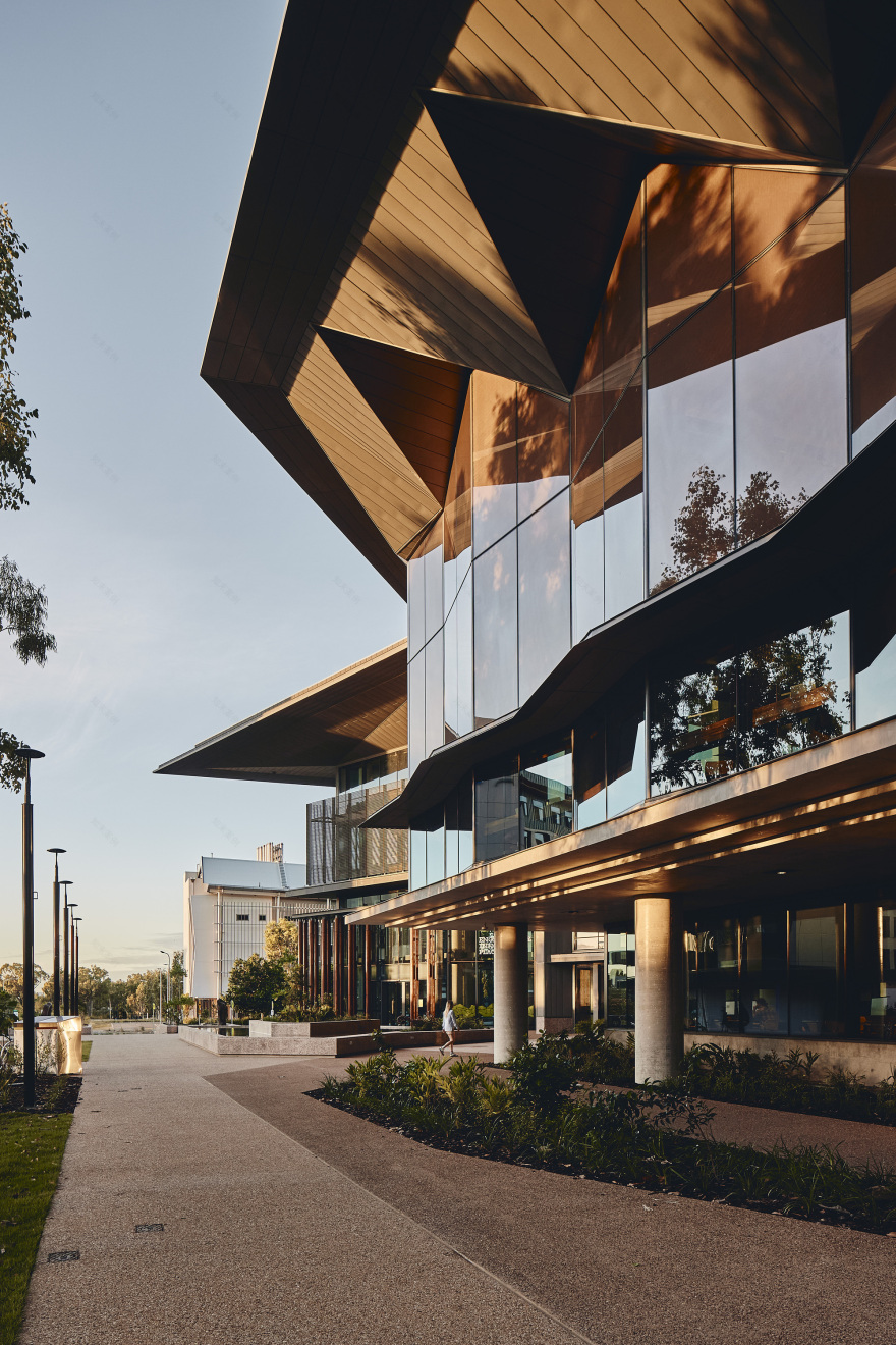 James Cook University Engineering & Innovation Place / KIRK Studio + i4 Architecture + Charles Wright Architects-47
