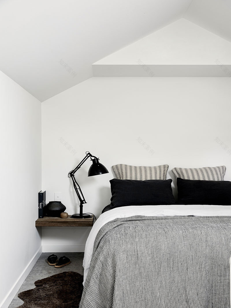 澳洲海滨黑白简约别墅,清凉一夏-9