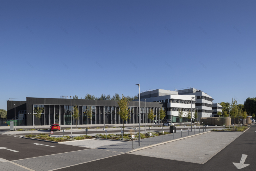 莱斯特中心太空公园丨英国丨Shepheard Epstein Hunter-56