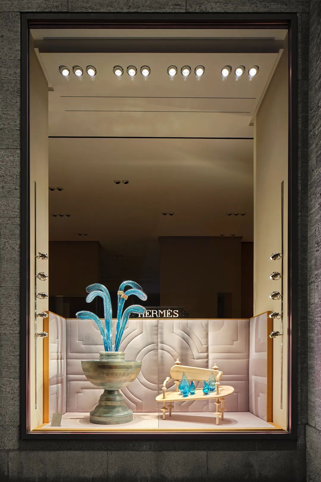 Hermès 德国 2023 年秋季橱窗展示-10