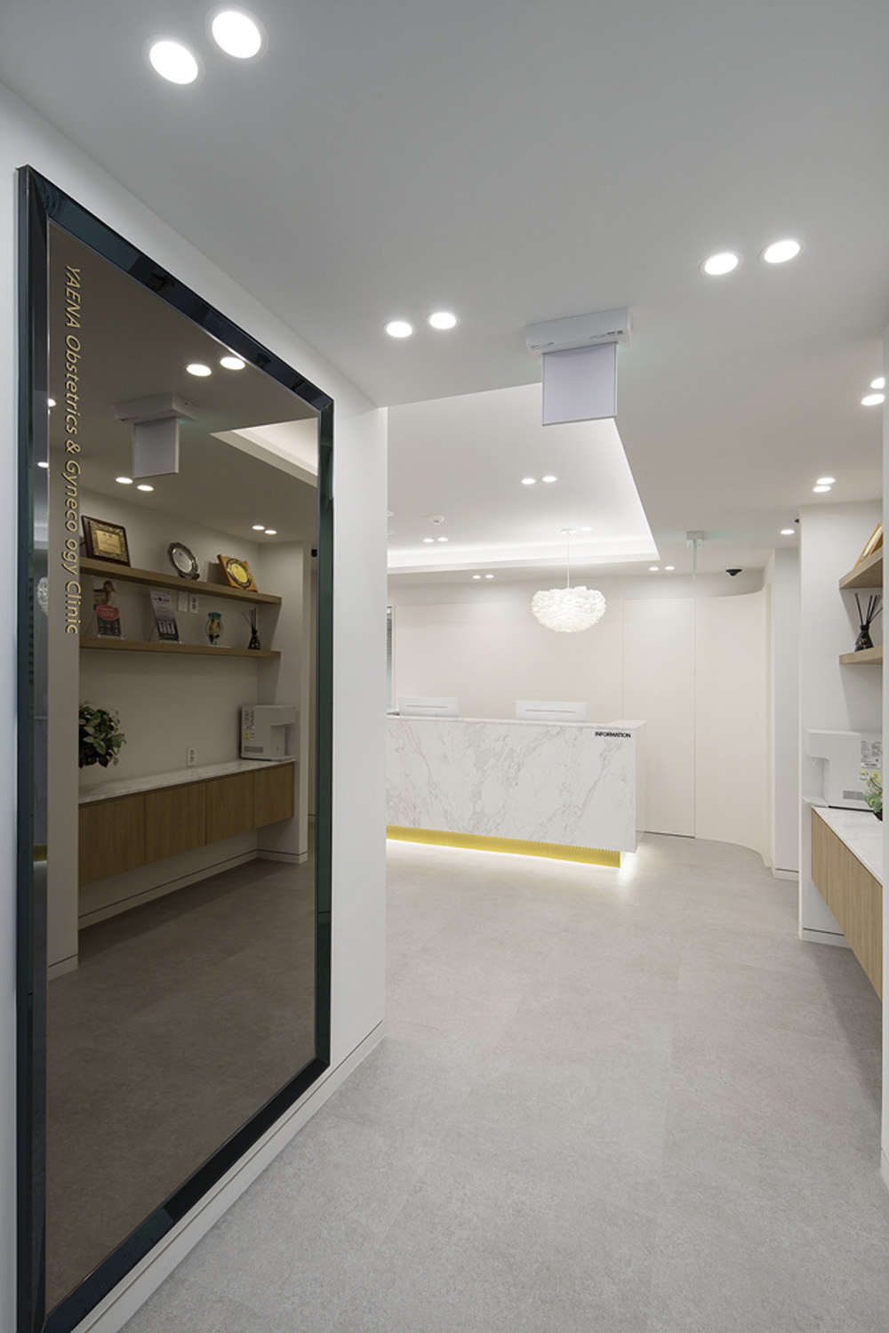 简约时尚的 35 平山部女士办公室设计-17