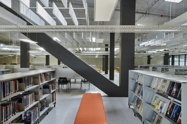 南非金伯利大学学生资源中心-66