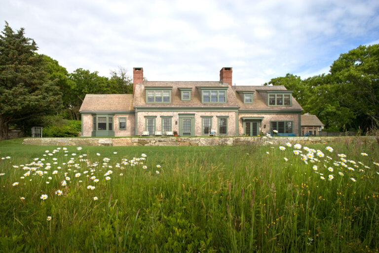 Shingle Style Compound on Martha’s Vineyard Sound | Ferguson & Shamamian-3