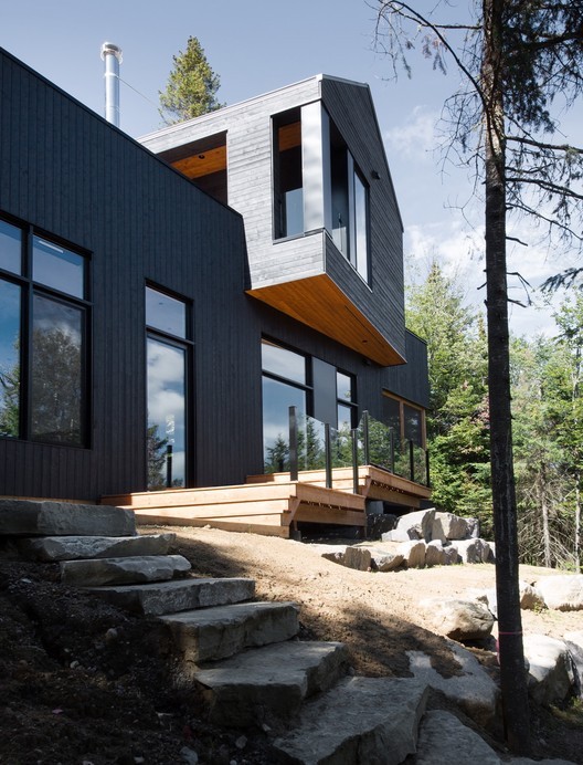 加拿大多景视角的湖边之家-2