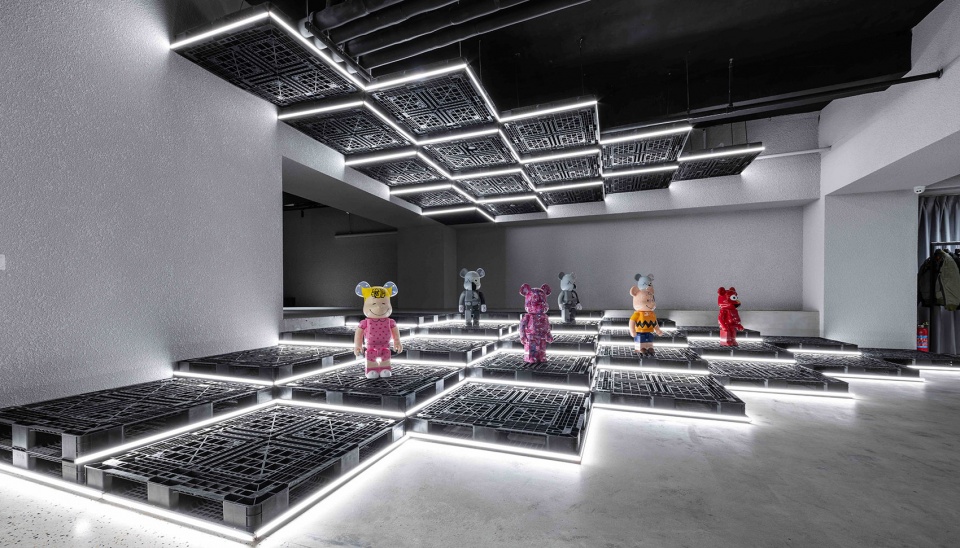 上海"By"商店 | 碎片化空间与艺术展览的完美融合-46